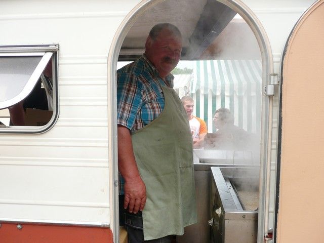 vide grenier 2012 (31).jpg